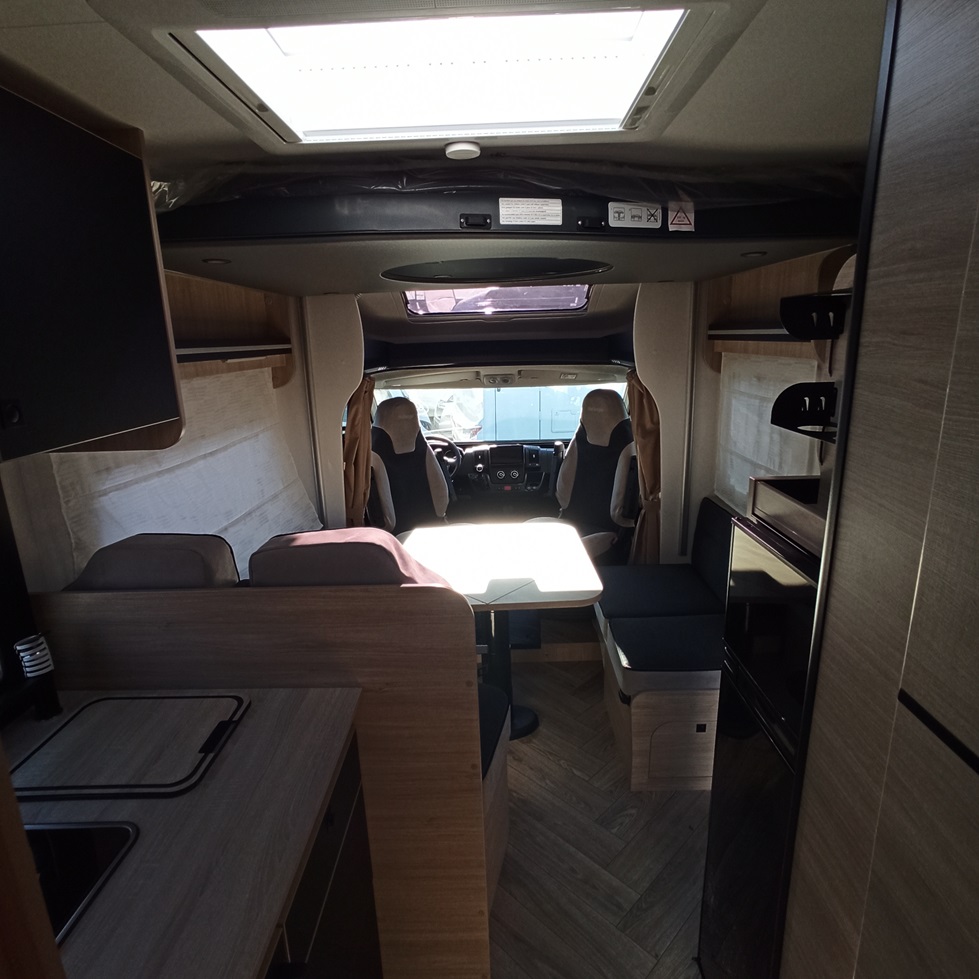 PROFILE CAMPING CAR CHALLENGER 384 ETAPE EDITION Neuf